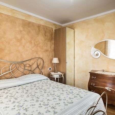 B&B La Petite Maison Puegnago Room photo