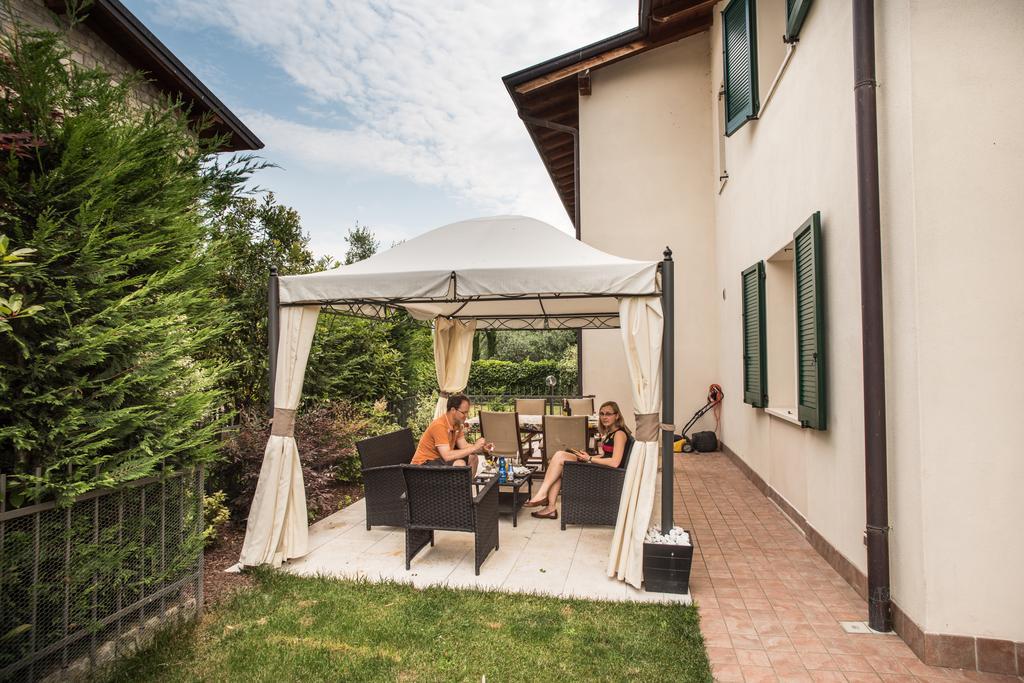B&B La Petite Maison Puegnago Exterior photo
